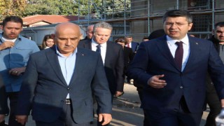 Bakan Kirişci, restorasyonu devam eden Selimiyede incelemelerde bulundu