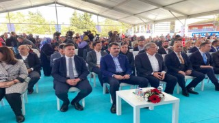 Bakan Kurum: “Evlerinize huzur içerisinde gireceksiniz, oturacaksınız”