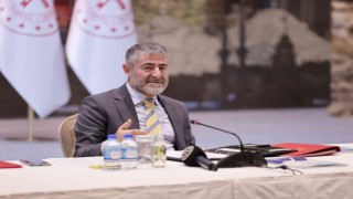 Bakan Nebati, inşaat sektörü temsilcileriyle bir araya geldi