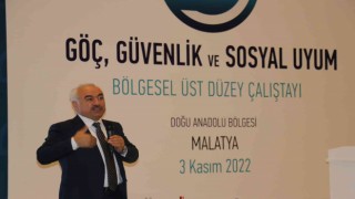 Bakan Yardımcısı Ersoy: “Biz, birilerinin yaptığı gibi Ege Denizinde botlarını şişleyip, çocukları soğuk sularda ölüme mahkum edemezdik