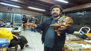 Balıkesirde eski eşya meraklıları mezatta buluştu