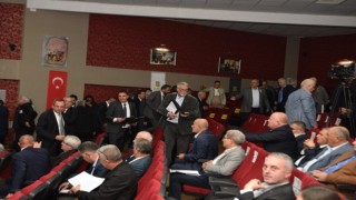Balıkesirde muhalefet meclisi terk etti