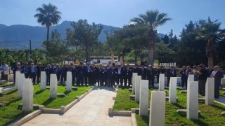 Barış Harekatına katılan Vanlı gaziler 48 yıl sonra Kıbrısta