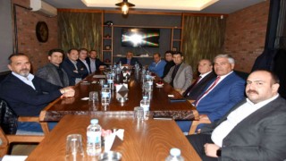 Başkan Bozkurt ve iş insanları İnönü için toplandı