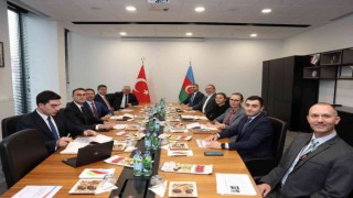Başkan Büyükkılıç, Kayserigaz Yönetim Kurulu Toplantısına katıldı