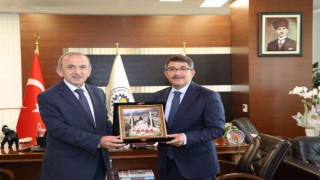 Başkan Çelikten Manisa TSOnun yeni yönetimine tebrik