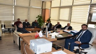Başkan Güngöralp: “Sağlık çalışanlarımız, insan hayatına saygıyı ifade etmektedir”