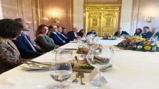 Bavyera Başbakanı Söder: "Türk toplumu, Almanya'nın ayrılmaz parçasıdır"