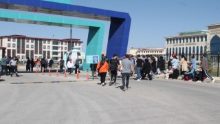 Bayburtta ortaöğretim mezunu adaylar sınav heyecanı yaşadı