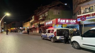 Beraber alkol aldığı arkadaşı tarafından cadde ortasında silahla vuruldu