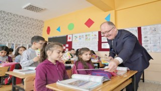 Bilginden öğrencilere en güzel hediye