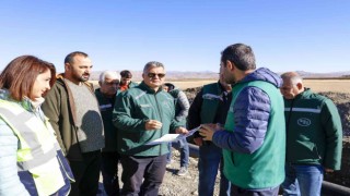 Bölge Müdürü Yavuz; Ağrı Yazıcı sulaması 2 kısım inşaatında ve derecek barajında incelemelerde bulundu