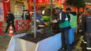 Bombalı saldırı sonrası beton saksılar İstiklal Caddesinden kaldırılıyor