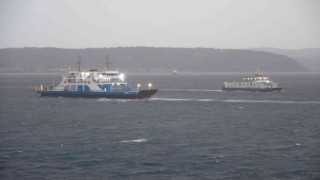 Bozcaada ve Gökçeadaya tüm feribot seferleri iptal edildi