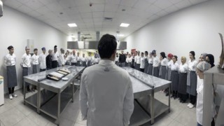 Bu derste Türk mutfağındaki 16 farklı çorba pişti