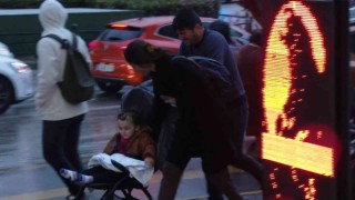 Bursada lodos ve yağmur hayatı felç etti