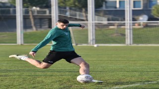 Bursaspor kampa girdi