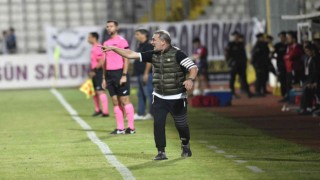 Bursaspor Teknik Direktörü Tahsin Tam istifa etti