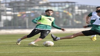 Bursasporda Isparta 32 Spor maçı hazırlıkları devam ediyor