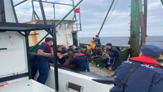 Çanakkalede 181 düzensiz göçmen kurtarıldı