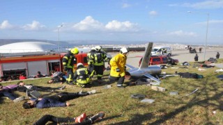 Çanakkalede uçak kazası tatbikatı gerçekleştirildi