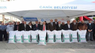 Canik Belediyesinden çiftçilere tohum desteği