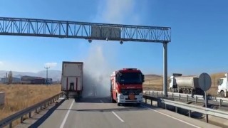 Çekici son anda yanmaktan kurtarıldı