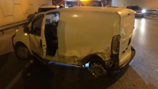 Çekmeköyde alkollü sürücü ticari araca çarpıp kaçtı: 1 yaralı