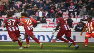 Clinton NJie gol sayısını 2 yaptı