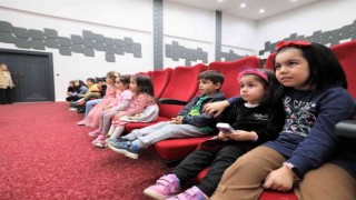 Çocuklar Fıstık ile Celil oyununu çok beğendi