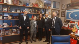 Cumhurbaşkanı Başdanışmanı Topçu, Kırım Tatarları Milli Lideri Kırımoğlunu ağırladı