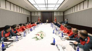 Cumhurbaşkanı Erdoğan, Türkiye Ampute Futbol Millî Takımını kabul etti