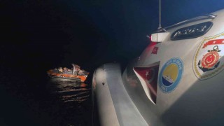 Datçada 16 düzensiz göçmen kurtarıldı
