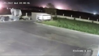 Deprem sırasında ışık patlaması görüldü: Sarsıntının ürküten etkisi kamerada