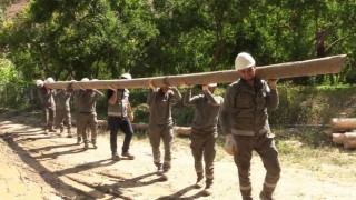 Dicle Elektrik şebekeyi kışa hazırlıyor