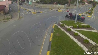 Dikkatsizlik ve kural ihlalleri kaza getirdi