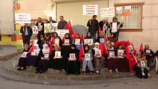 Diyarbakırda ailelerin evlat nöbeti kararlılıkla devam ediyor