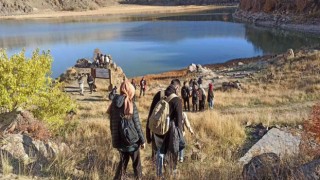 Doğaseverler Nemrut Krater Gölünde unutulmaz bir gün yaşadı