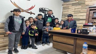 Doğup büyüdüğü mahallede ihtiyaç sahiplerine kol kanat oldu