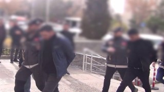‘Dükkana aldığın altınlar FETÖ terör örgütü tarafından satıldı dediler, kuyumcuyu 750 bin TL dolandırdılar