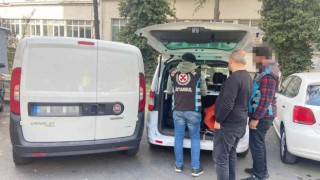 Ambulansa yol vermeyen duyarsız sürücü kamerada
