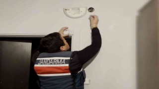 Elektrik buatından uyuşturucu çıktı: 3 gözaltı