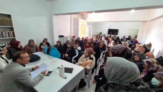 Emet AK Parti Kadın Kolları Başkanlığı, kadınlarla bir araya geldi