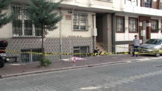 Esenyurtta 12 yaşındaki çocuk, apartmanın çatısından düşerek ağır yaralandı