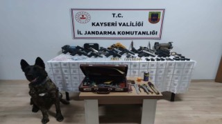 Evini silah imalathanesine çevirdi