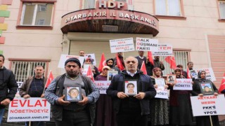 Evlat nöbetindeki aileler çağrıda bulunuyor, yeni aileler nöbete dahil oluyor