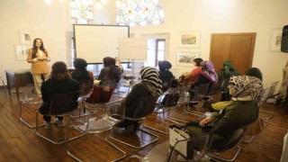 Eyüpsultanda “Edebiyat Okulu” eğitimleri başladı