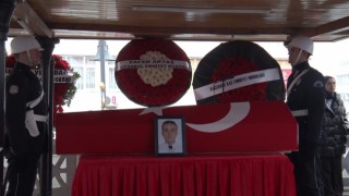 Eyüpsultanda kazada hayatını kaybeden polis memuru son yolculuğuna uğurlandı