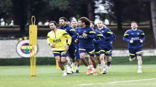 Fenerbahçe çalışmalarına devam ediyor