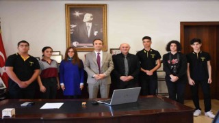 Gazeteci adayları sordu, Kaymakam Özyiğit cevapladı
